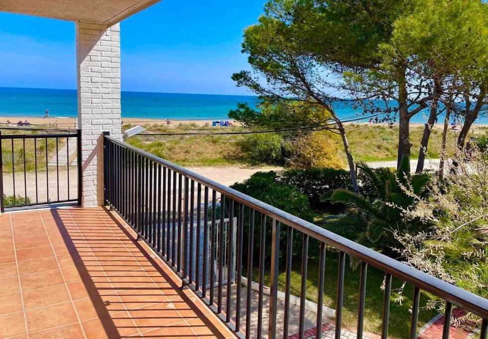 Apartamento En Primera Linea De Playa Denia Luaran gambar